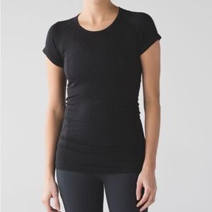 Lululemon Swiftly Tech Short Sleeve Crew
Black